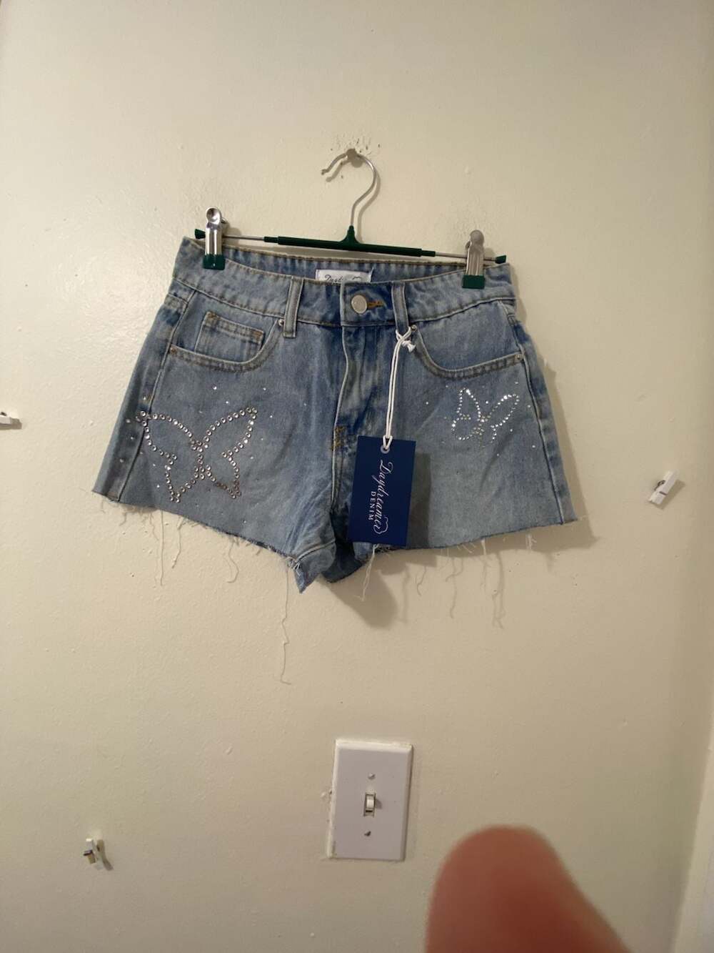 Daydreamer Denim Shorts Size 0/24 Rhinestone Butterfly Distressed Light Wash